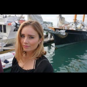 Meet your Posher, Emma